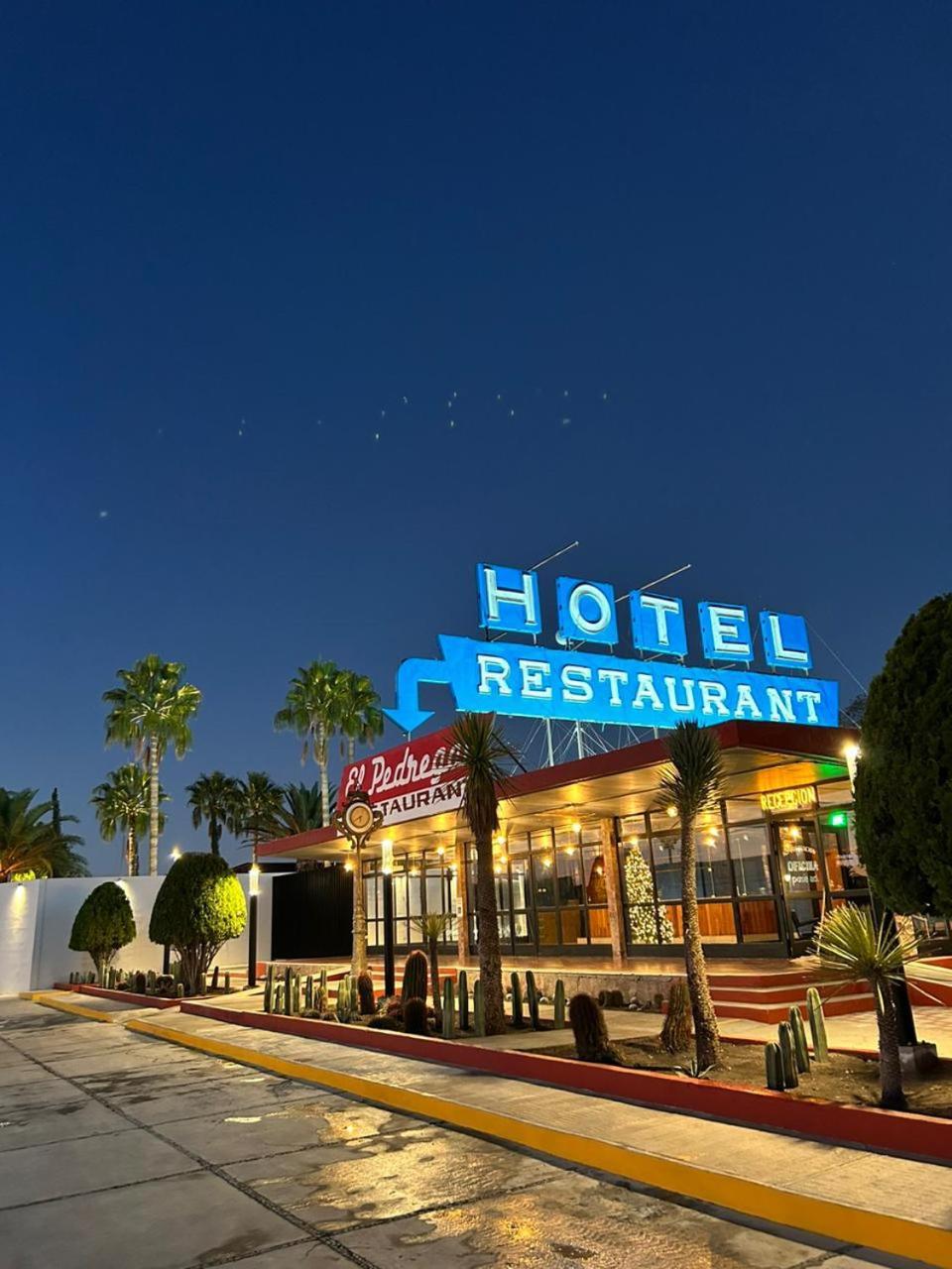 Hotel El Pedregal Matehuala Kültér fotó