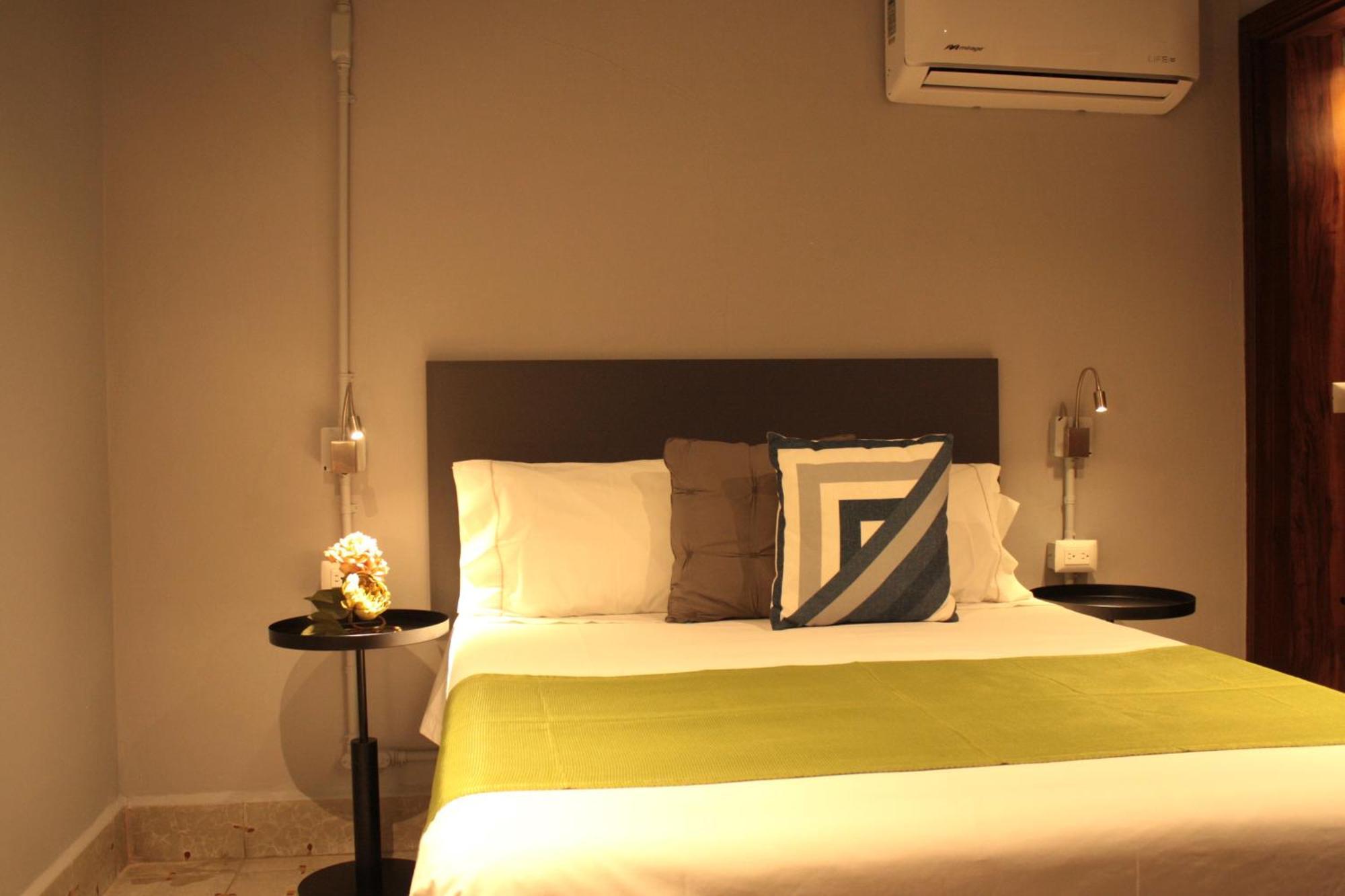 Hotel El Pedregal Matehuala Kültér fotó