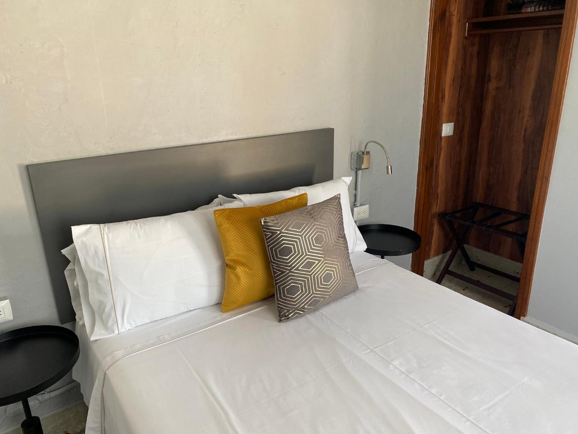 Hotel El Pedregal Matehuala Kültér fotó