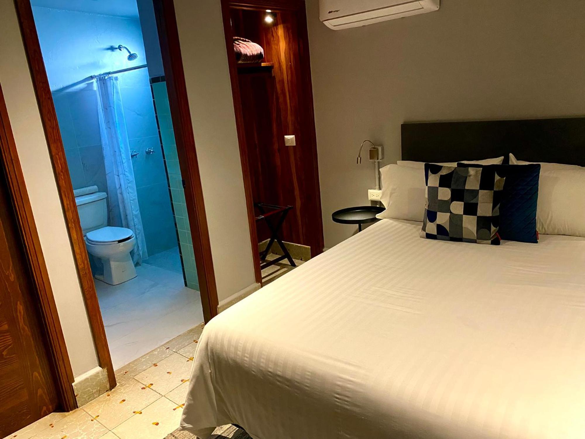 Hotel El Pedregal Matehuala Kültér fotó